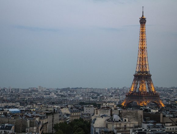 ?Paris continua a ser a cidade mais procurada pelos super-milionários?, revela estudo