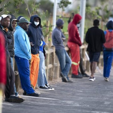 Desemprego na África do Sul cai para 32,7% no último trimestre de 2022