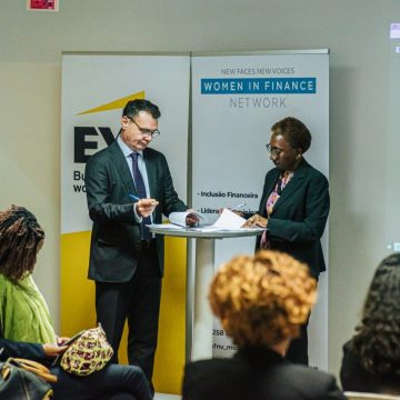EY cria rede de mulheres influentes para potenciar mudanças sociais