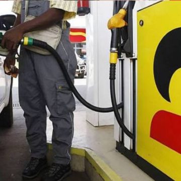 Angola gastou 3,5 mil milhões de euros em subsídios aos combustíveis em 2022