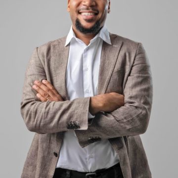 Empresário moçambicano vence prémio internacional ‘Jovem Líder Empresarial do Ano 2023’