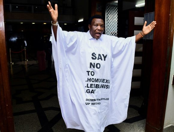 É oficialmente proibido ser gay no Uganda. Pode custar a vida de quem ousar…