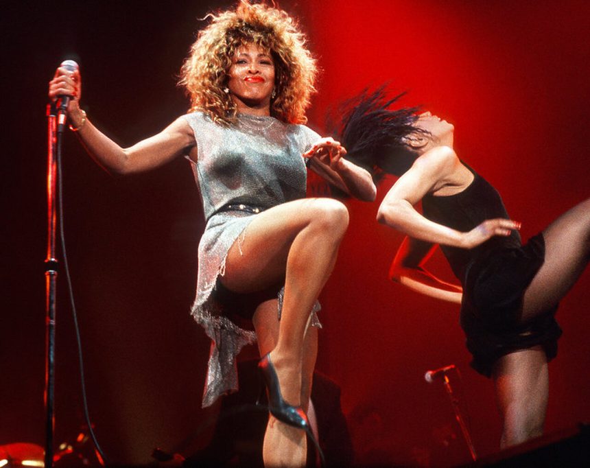 Tina Turner Morre aos 83 anos. E foi a primeira a fazer isto?