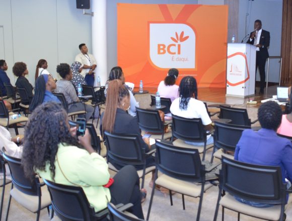 Encontro de networking reúne mulheres empreendedoras no BCI