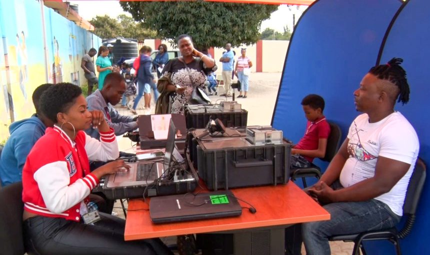 FUNDE assiste comunidade da Matola-Rio no acesso a documentos de identificação