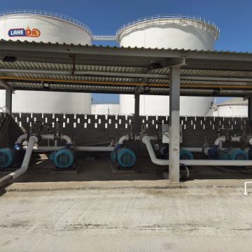 Gasolineira derrama cerca de 90 mil litros de combustível no Porto da Beira