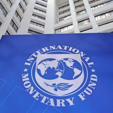 “Dívida pública mundial deverá atingir no final deste ano os 100 biliões de dólares” – FMI