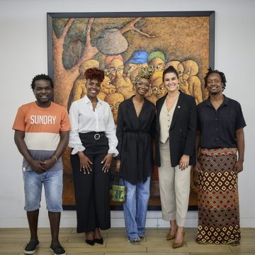 Absa Reafirma Apoio a Artistas Nacionais e Inaugura “Ecos à Penumbra” de Maria Chale