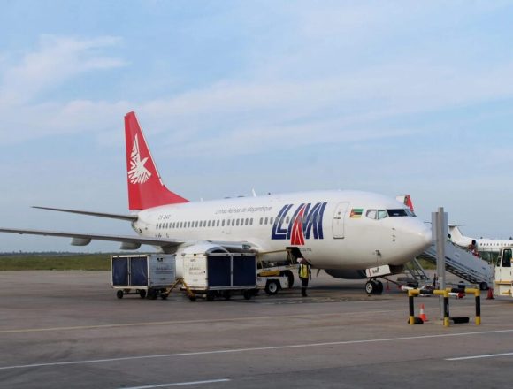 Sete companhias aéreas retomam voos para Moçambique após suspensão pela Covid-19