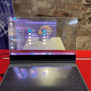 Lenovo apresenta primeiro portátil com ecrã transparente