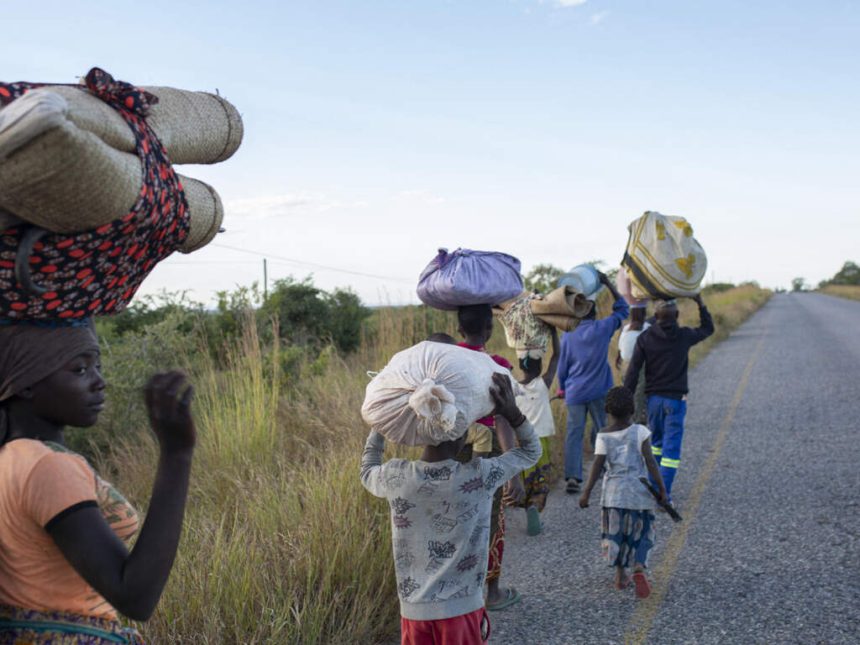 Cabo Delgado: Autoridades “decretam” retirada da população em Macomia