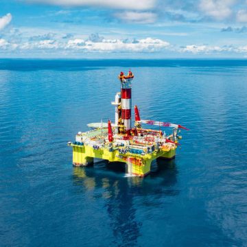 China descobre poço com elevada quantidade de petróleo no mar sul do país