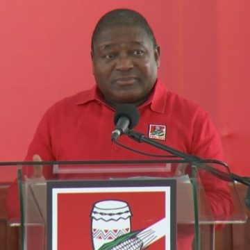 Nyusi considera estranho o debate sobre a figura do PR na presidência do partido