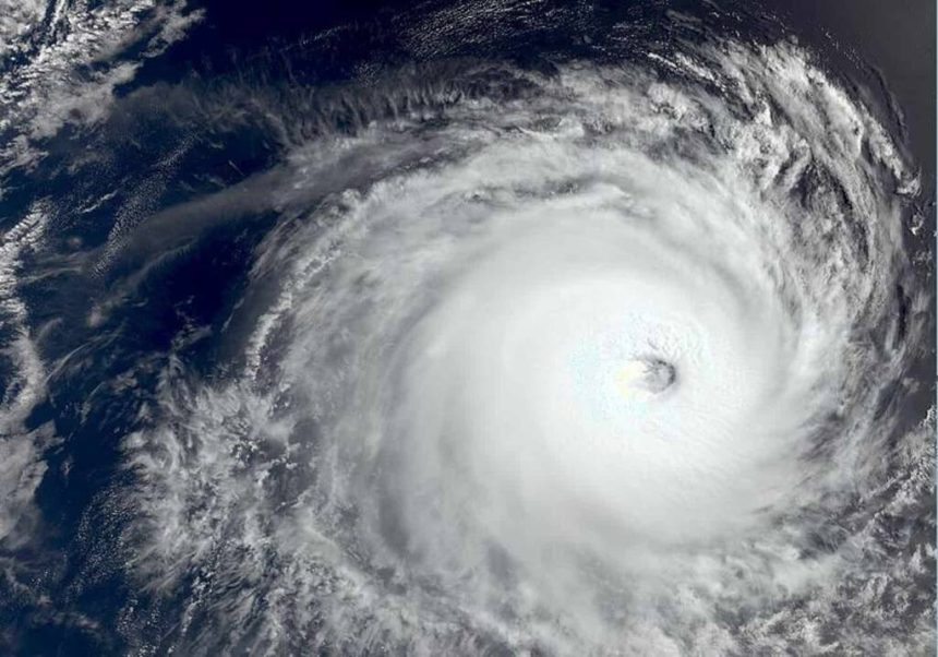 Tempestade DEKELEDI poderá atingir canal de Moçambique no domingo