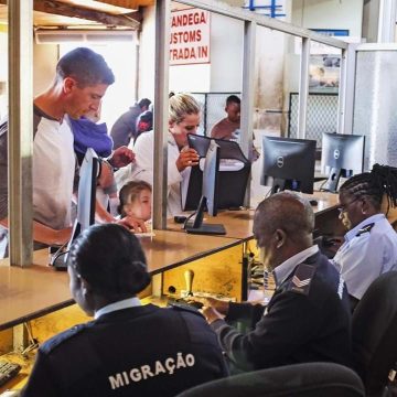 Presidente da República promove Zainadine Danane a patente de Comissário-Chefe da Migração