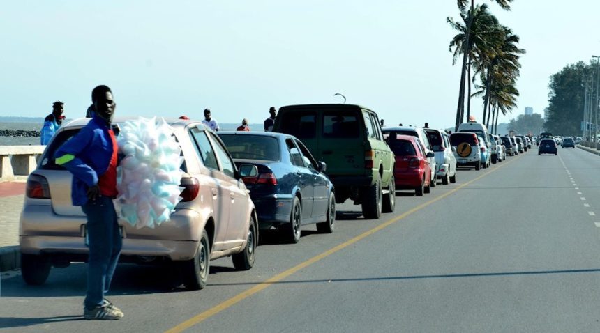 Município de Maputo retoma ensaio da terceira faixa na avenida da Marginal