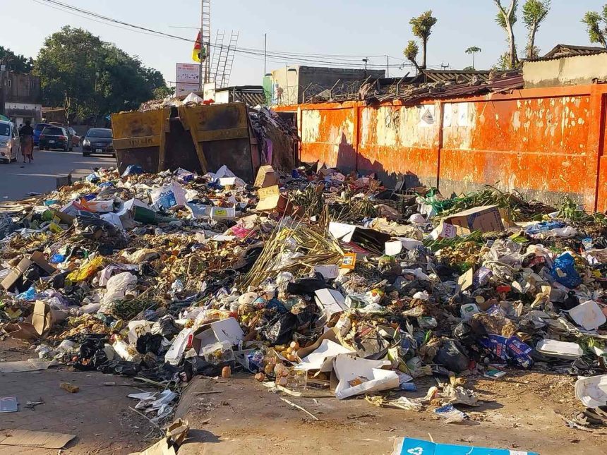 Manifestações violentas: Conselho Municipal de Maputo perde 6 viaturas de recolha de lixo