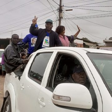 Renamo promete industrializar Maputo e combater os raptos