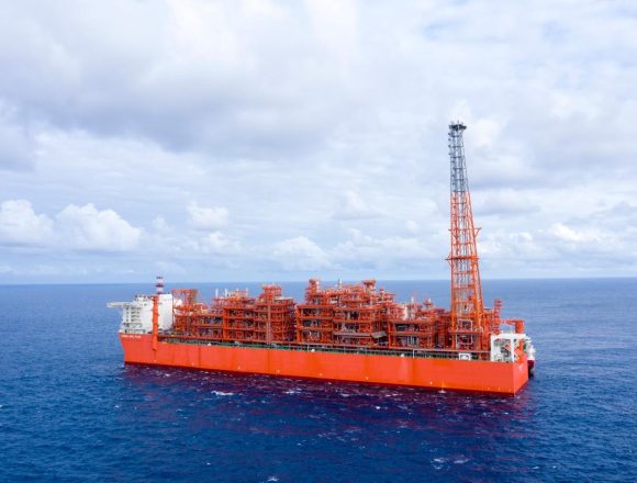 Coral Sul FLNG atinge a produção de 5 milhões de toneladas de GNL