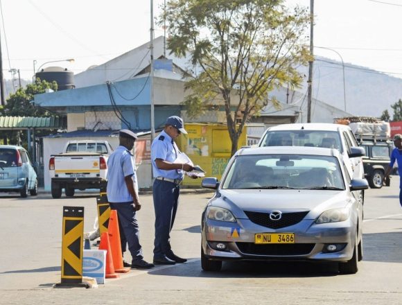 Manifestações forçam ao desvio do comércio entre Moçambique e África do Sul para fronteira de Eswatini