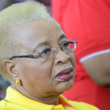 Graça Machel diz que apoia Daniel Chapo e aponta combate à corrupção como prioridade