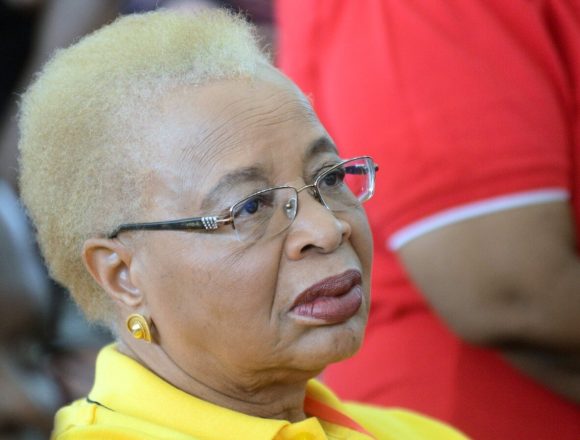 Graça Machel diz que apoia Daniel Chapo e aponta combate à corrupção como prioridade