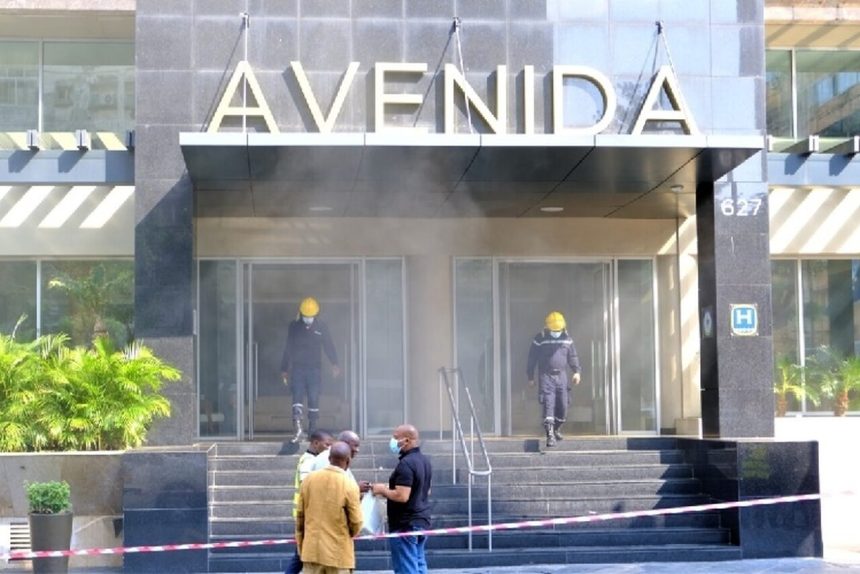 Hospedes abandonam Hotel Avenida devido a um incêndio