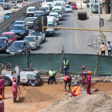 Cidade de Maputo: Projecto de Reabilitação da rede de esgoto leva ao condicionado de trânsito em três avenidas