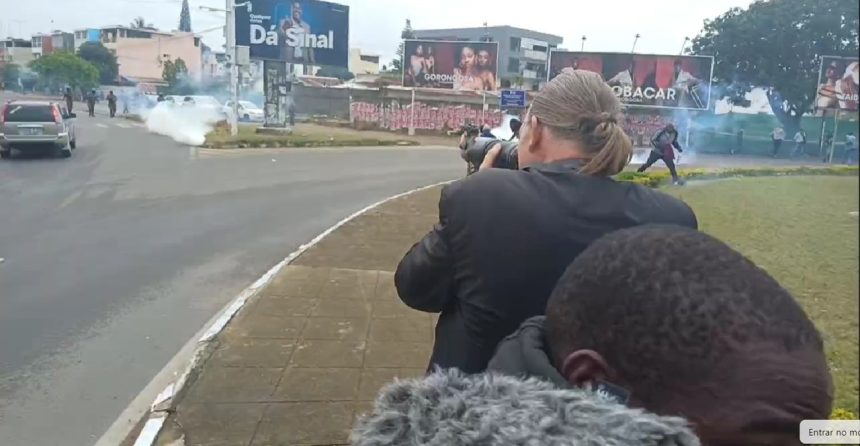 Protestos : “Não é verdade que houve disparos contra jornalistas”, na visão do Governo