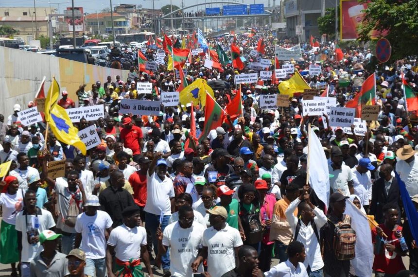 Angolanos protestam nas ruas contra a actual liderança política