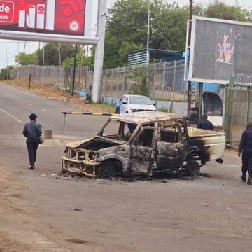 Ressano Garcia: Manifestantes paralisam circulação de viaturas na fronteira