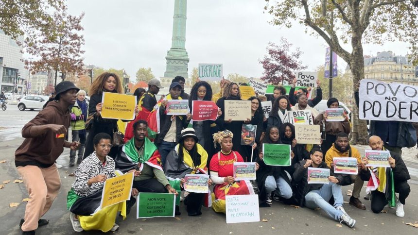 Manifestantes em Paris pedem “povo no poder” em Moçambique e denunciam repressão policial