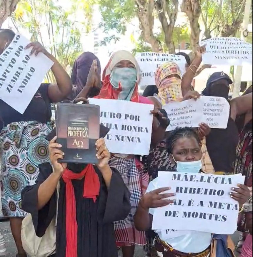 Tensão pós eleitoral:  Mulheres marcham defronte do CC exigindo fim da violência