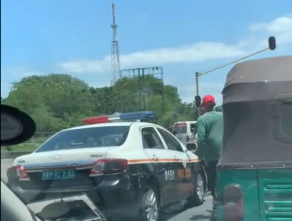 Um exemplo de pacifismo nos protestos e obediência à Ordens Superiores!