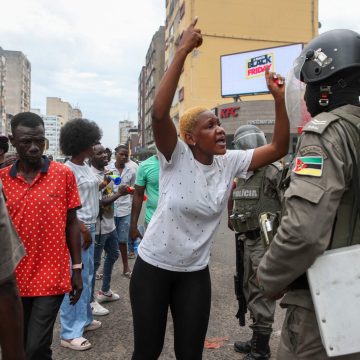 Protestos em Moçambique comprometem produção nas fábricas sul-africanas