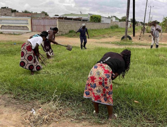 Matola: Populares avançam com jornadas de limpeza nas vias face à época chuvosa que se avizinha