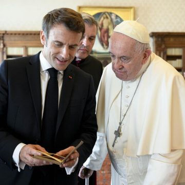 Papa Francisco manifesta apoio às vítimas de Chido em Mayotte