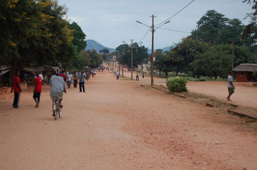 Zambézia: Manifestantes invadem a cadeia em Ile e libertam reclusos 