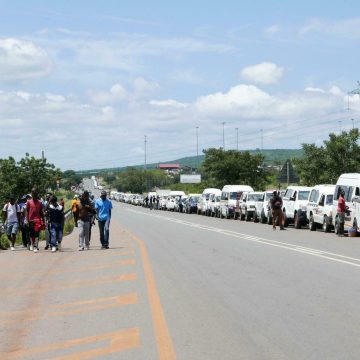 Fronteira de Ressano Garcia poderá registar hoje o pico do movimento migratório