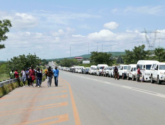 Fronteira de Ressano Garcia poderá registar hoje o pico do movimento migratório