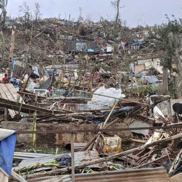 Ciclone Chido fez 14 mortos em Mayotte, mas autoridades estimam centenas de vítimas mortais