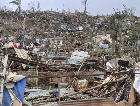 Ciclone Chido fez 14 mortos em Mayotte, mas autoridades estimam centenas de vítimas mortais