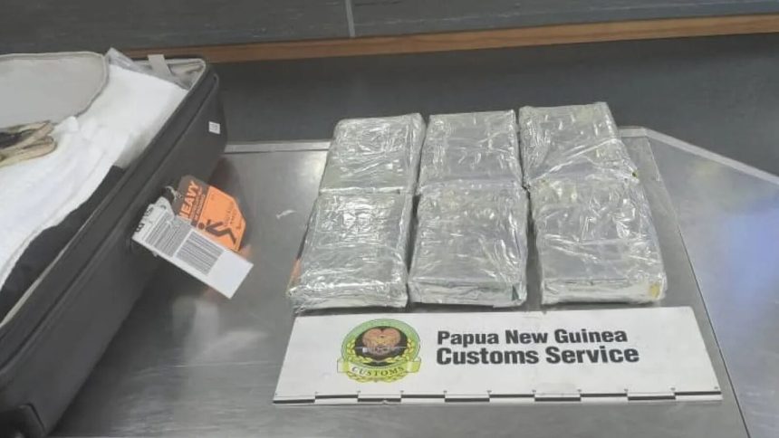 Detidas estudantes portuguesas na posse de mais de 15 kg de cocaína na Papua-Nova Guiné