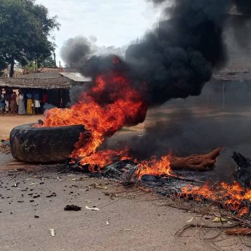 Noventa mortes, 293 baleamentos e 3496 detidos em 44 dias de greve