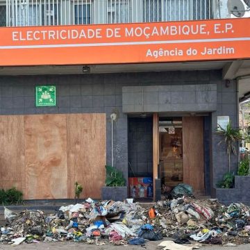 EDM lamenta depósito de lixo nas suas instalações e diz que apenas “cobra taxa para o município”