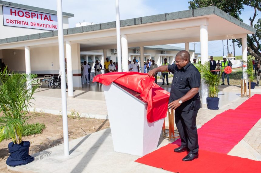 Nyusi inaugura Hospital Distrital de Matutuíne em Maputo