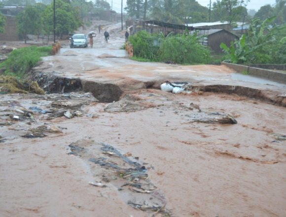 Manica: Chuva condiciona trânsito entre Mossurize e Machaze