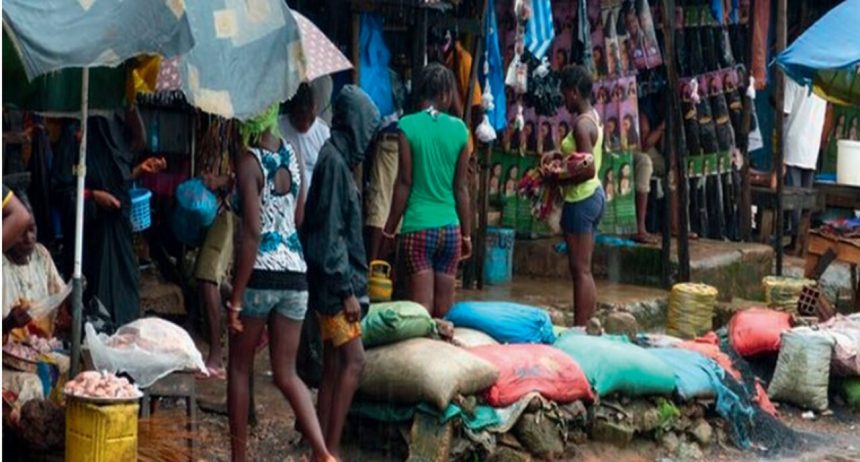 Vendedores denunciam demolição do Mercado 1 de Agosto, no Bairro Polana Caniço