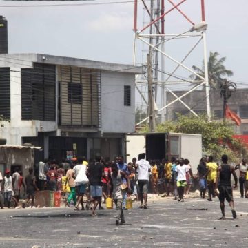 “Aumento de preços deve-se à destruição de estabelecimentos comerciais durante protestos” – Governo