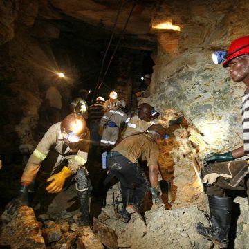 Moçambicanos dominam mineração ilegal na África do Sul